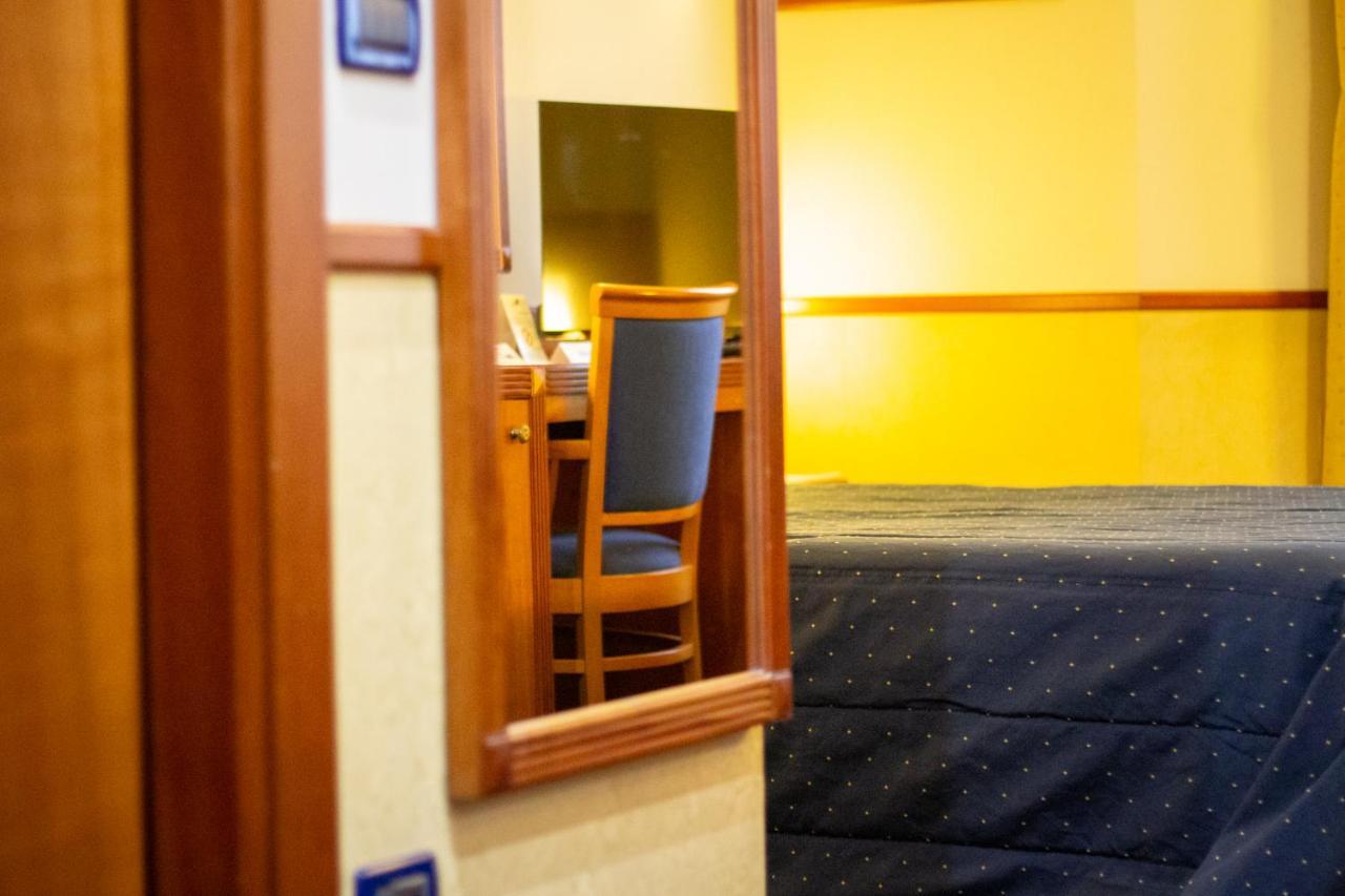 Pacific Hotel Fortino Турин Экстерьер фото