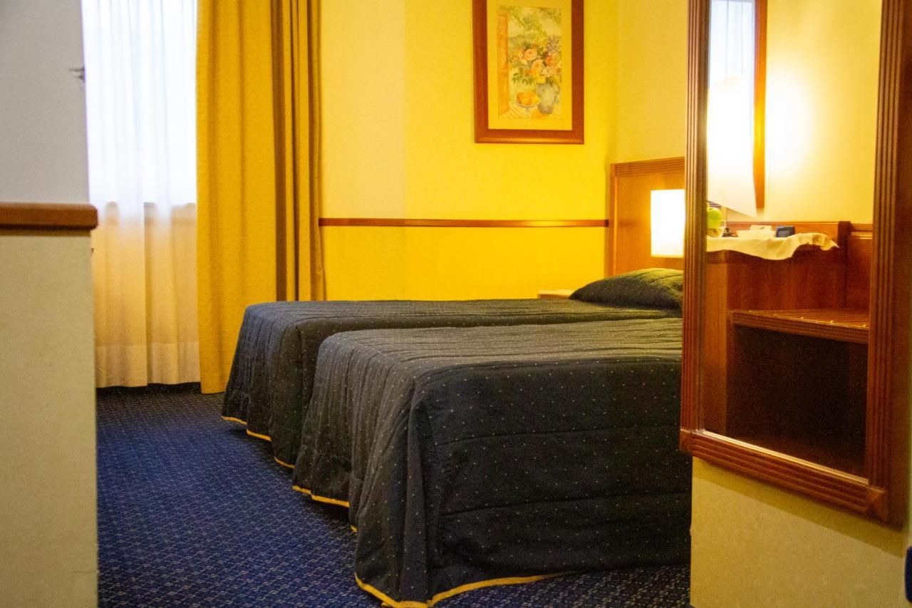 Pacific Hotel Fortino Турин Экстерьер фото