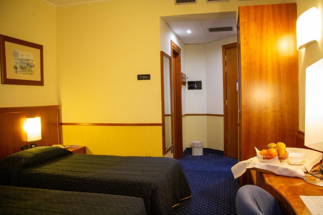 Pacific Hotel Fortino Турин Экстерьер фото